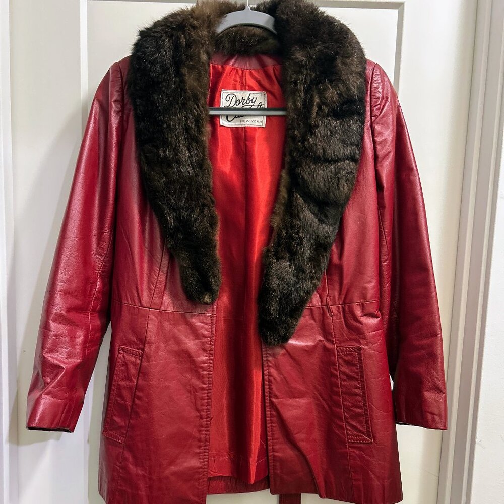 Vintage 70s Dorby Casuals Red Leather Coat w/ Fur Collar – Belted